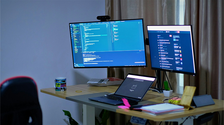 Code review and testing on multiple screens